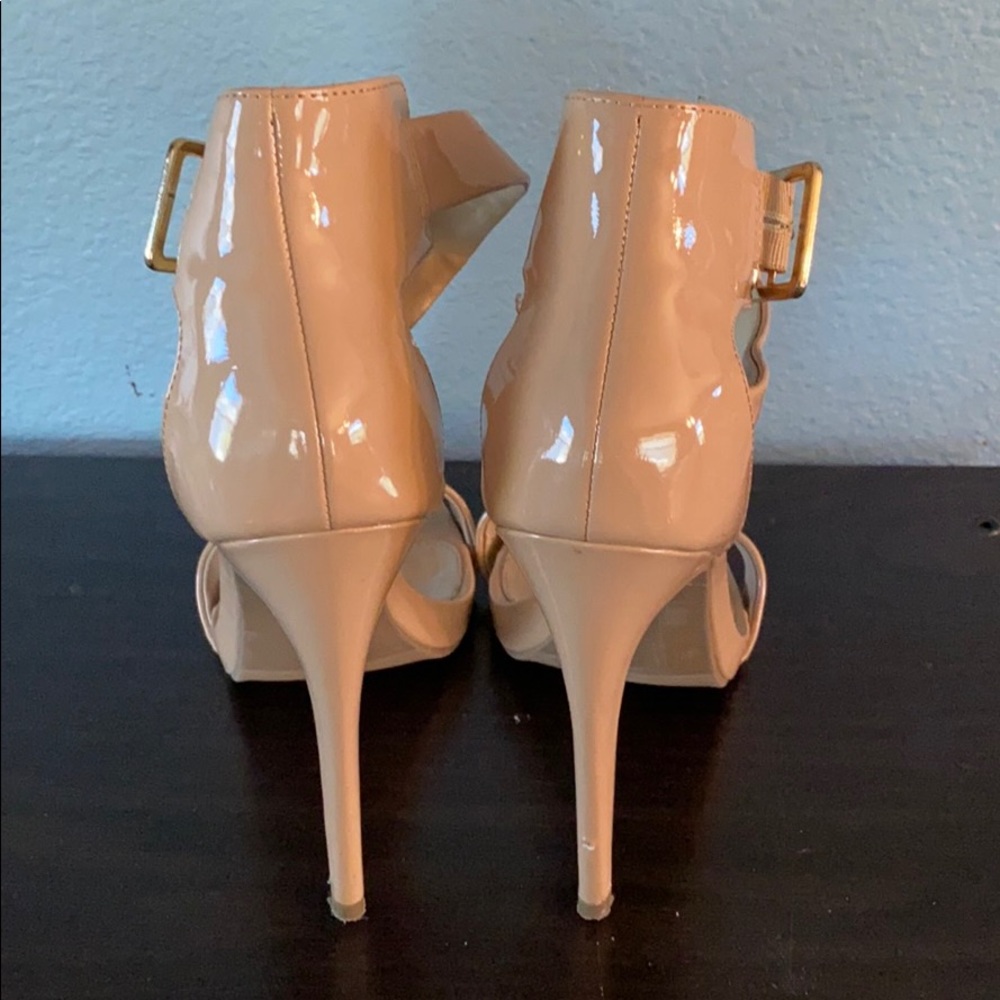 Heels - Picture 3 of 3